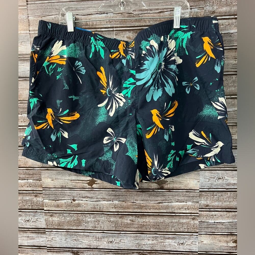 NWT Columbia Sandy River II shorts women’s XXL